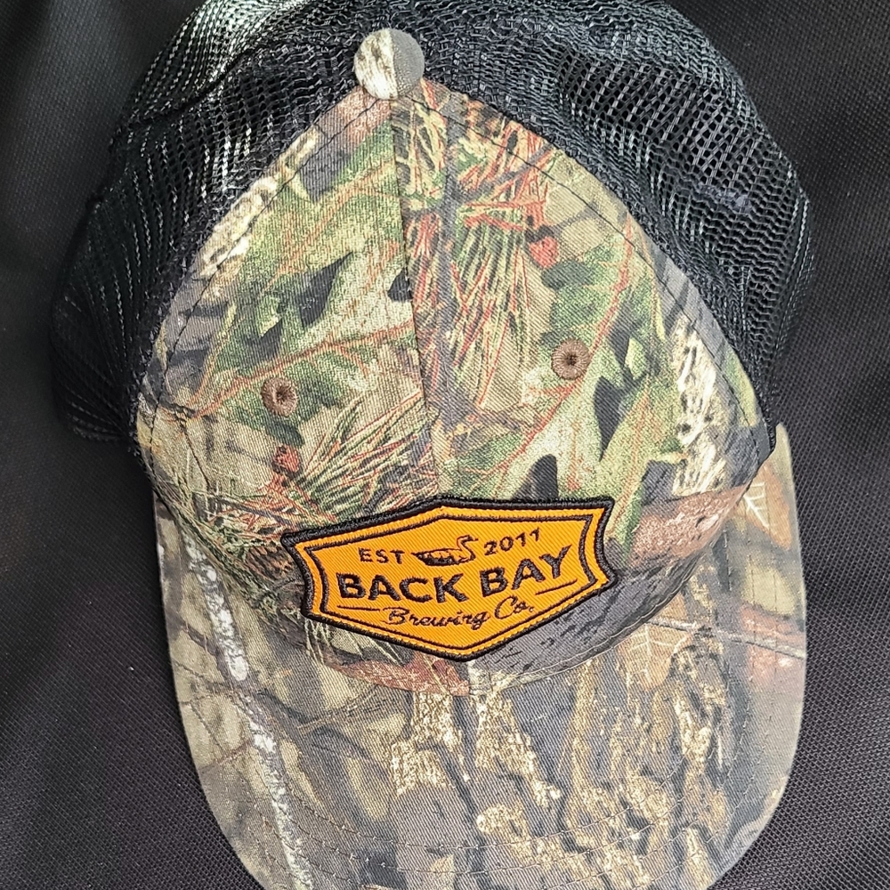 Back bay cap